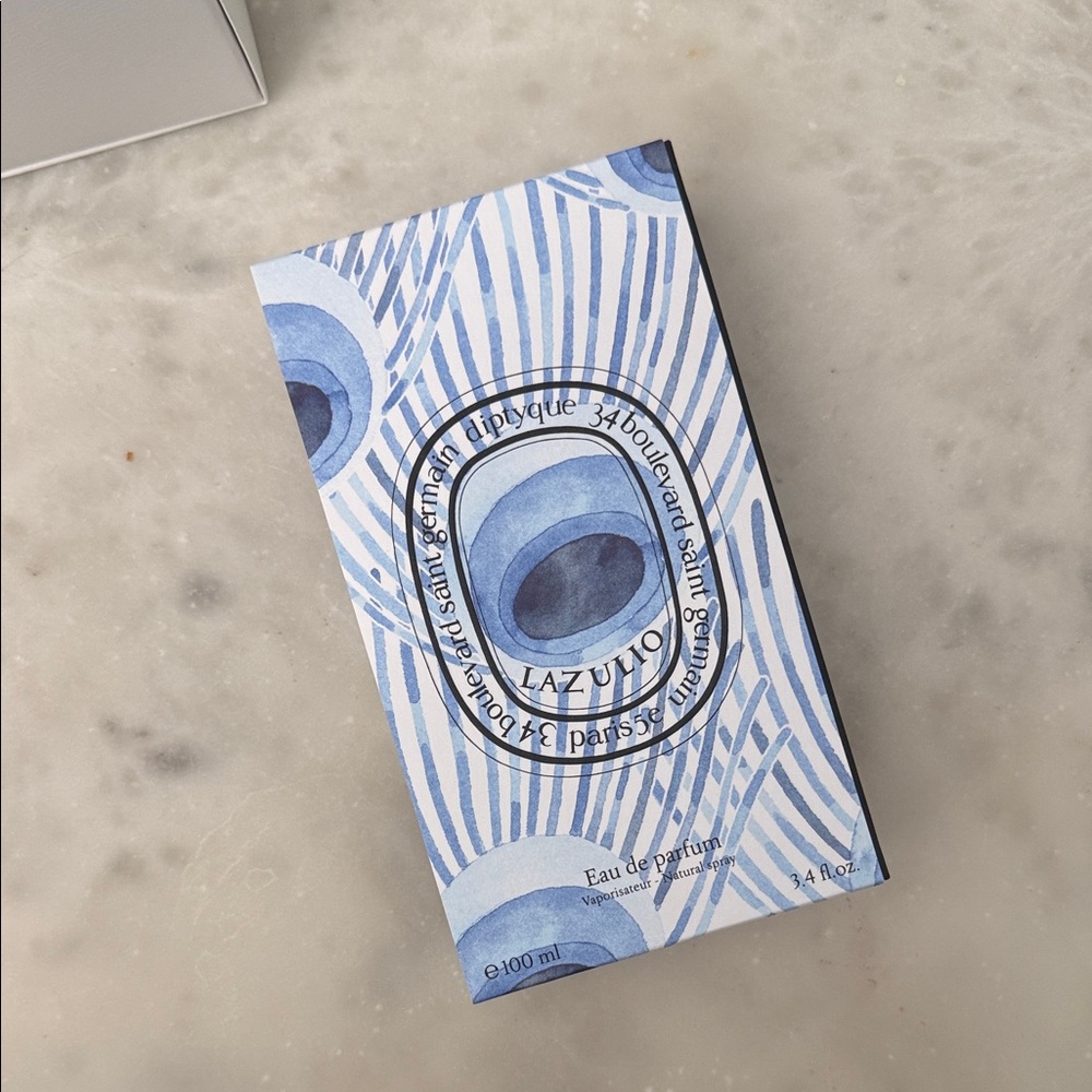 Diptyque Lazulio  - Blue and White Design
